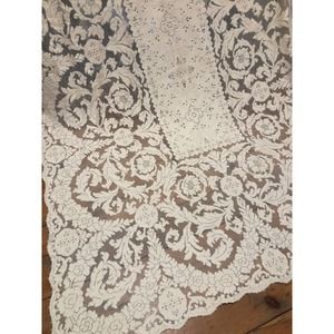 Vintage Quaker Lace Tablecloth 62' x 82' Ivory